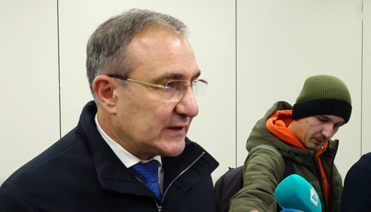 Борислав Гуцанов: Вдигаме майчинството на 900 лева и запазваме социалните разходи