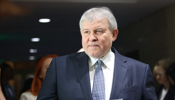 Румен Христов: Улицата не може да иска оставка на политически лидери