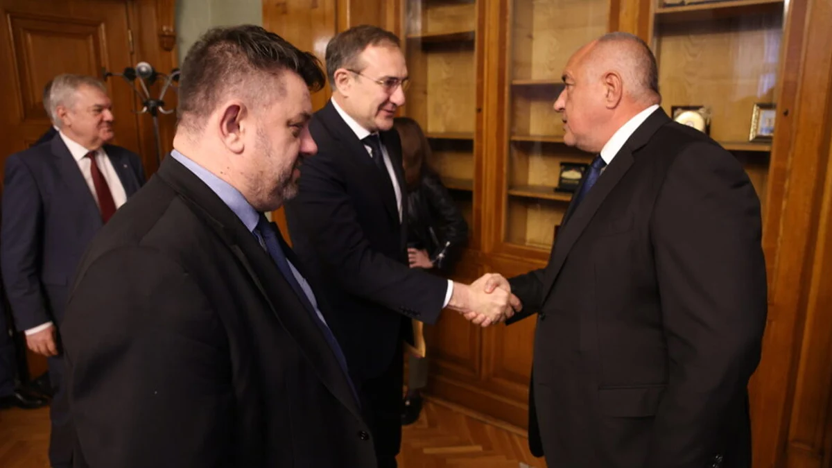 БСП си сменя фасадата предизборно